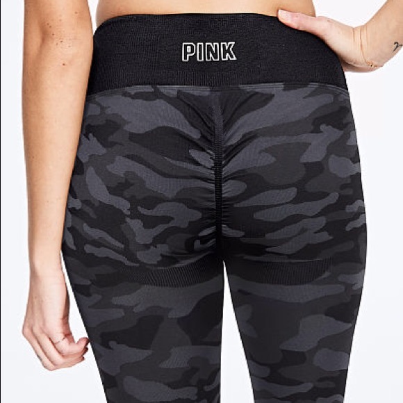 🚫SOLD🚫💗VS PINK BLACK GREY CAMO TIGHT LEGGINGS - Picture 3 of 5